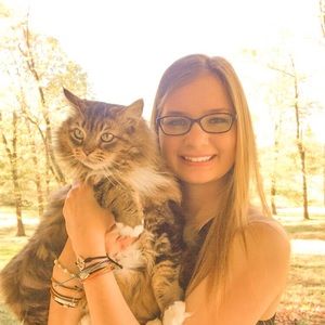 Meet your Posher, Ashley